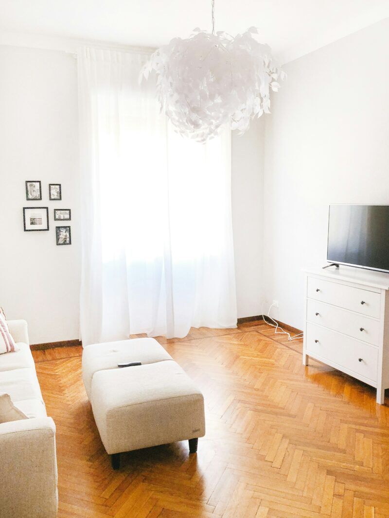 Airbnb urges NYC to roll back short-term rental regulations