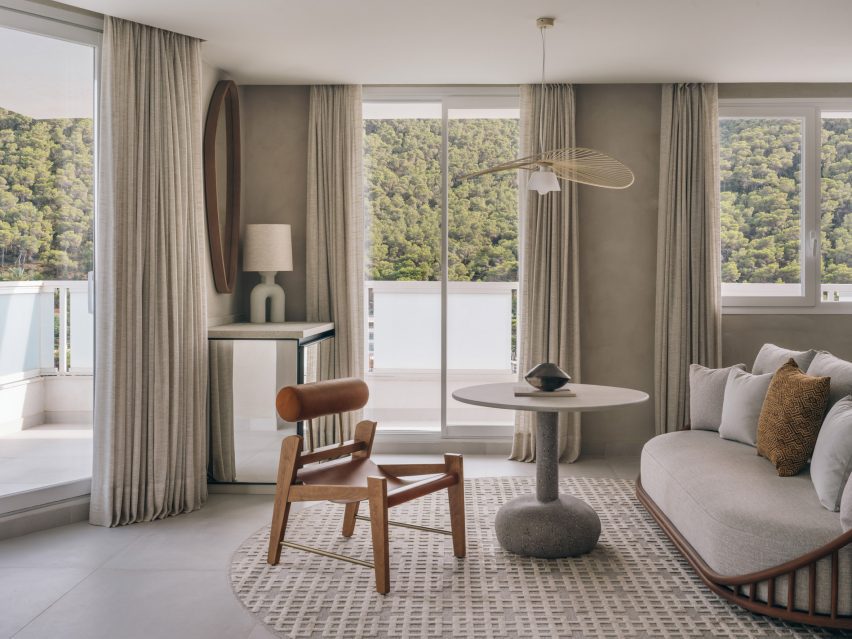 Bedroom with mid-century-style furniture