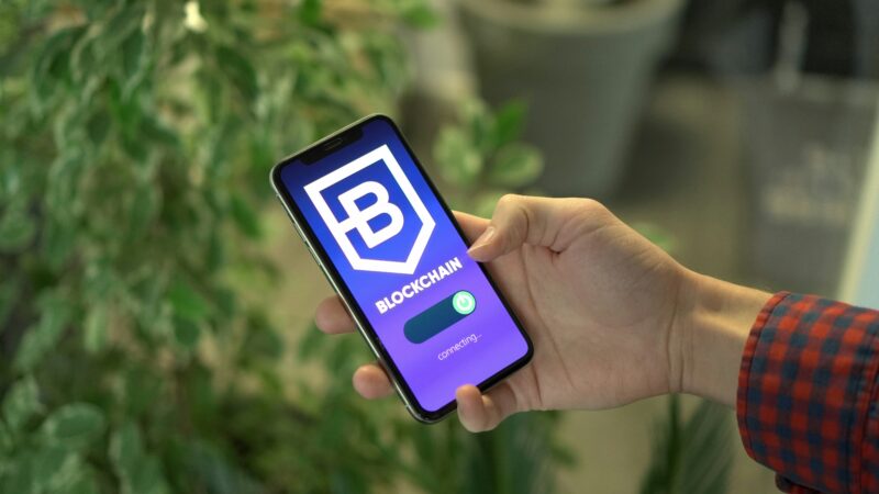 PPDS Unveils Philips Interactive 3000 Touch Display Series for Hotel Environments