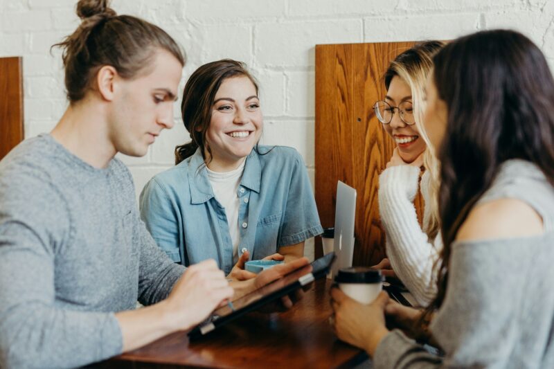 The 2025 Smart Decision Guide to Restaurant Management and POS Systems