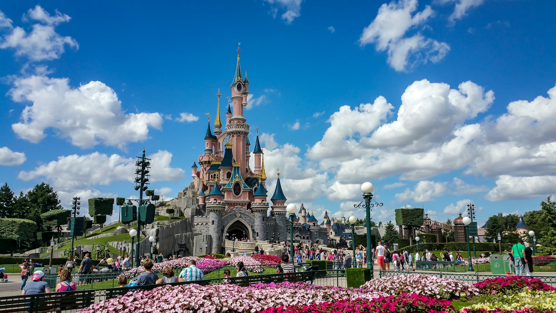 Disneyland Paris (Toni Pomar sur Unsplash)