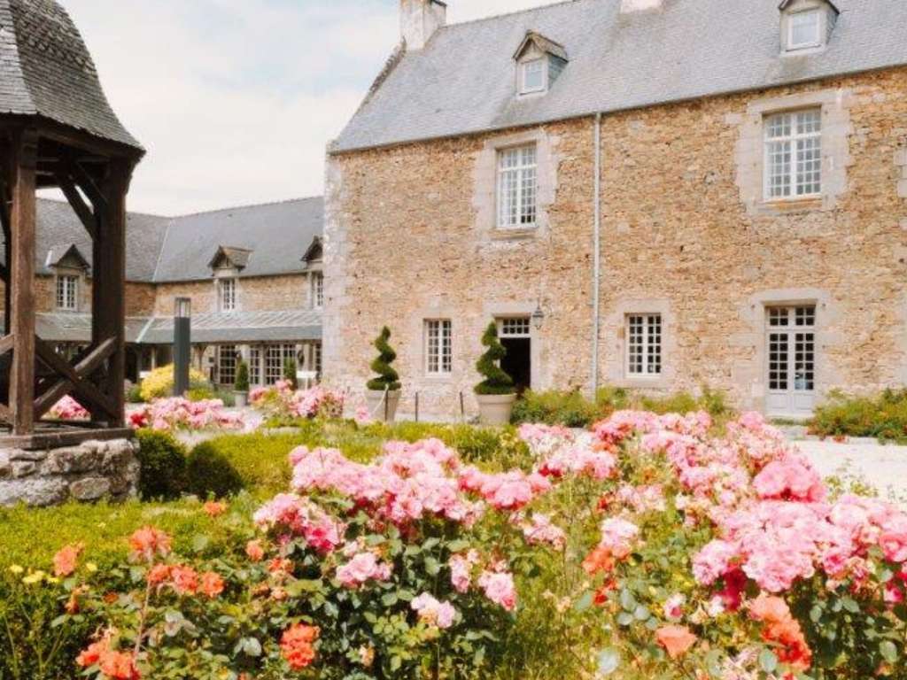 Handwritten Collection, Hôtel de l’Abbaye Le Tronchet