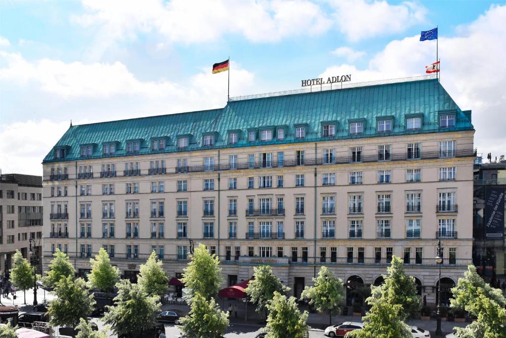 Adlon