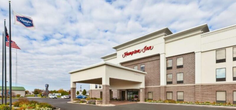 PMZ Realty Capital Arranges Loan for Hampton Inn Marysville