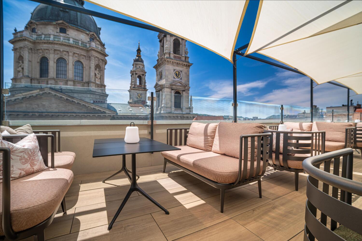 ISSEI Skybar & Restaurant