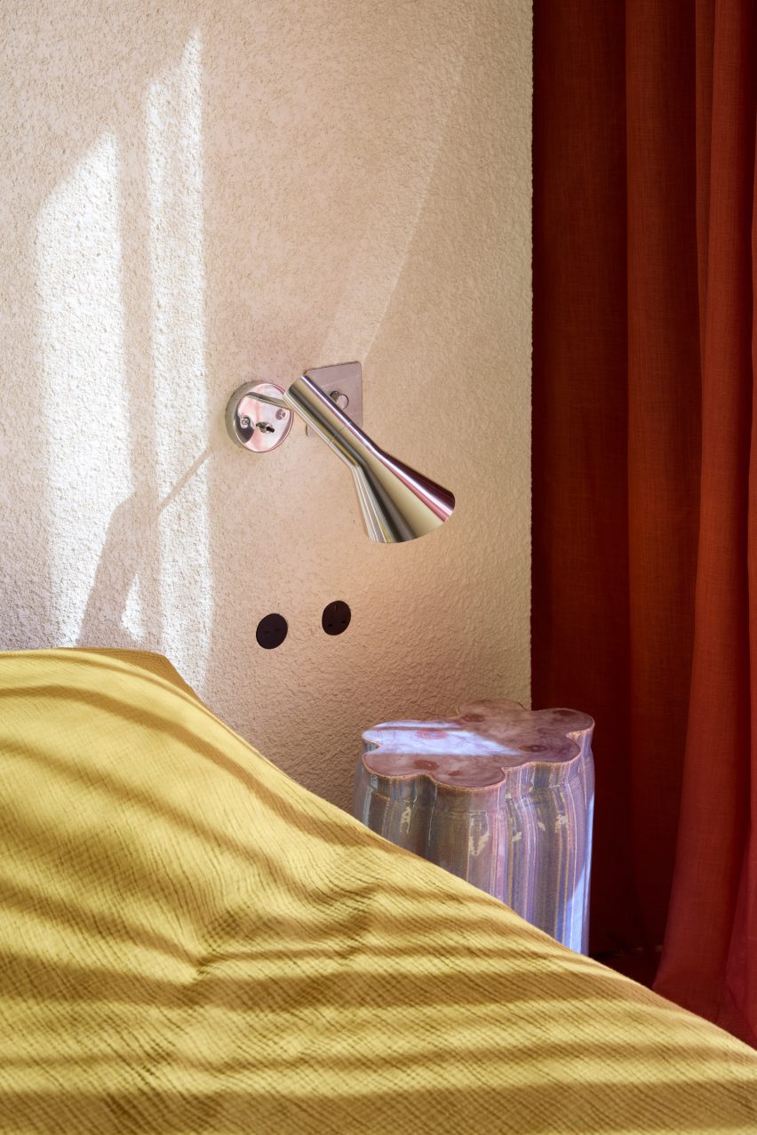 Flower-shaped bedside table