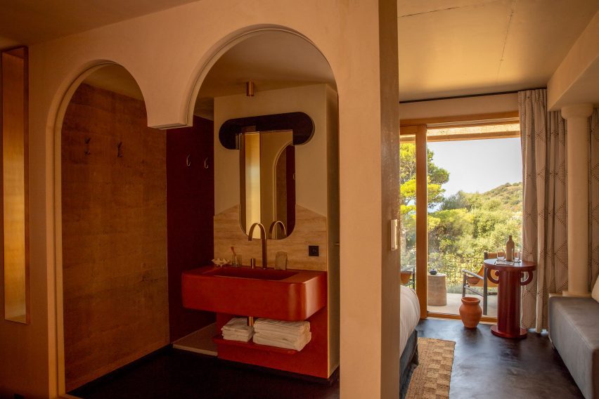 Cut-out detail in bathroom at Mylos Hotel