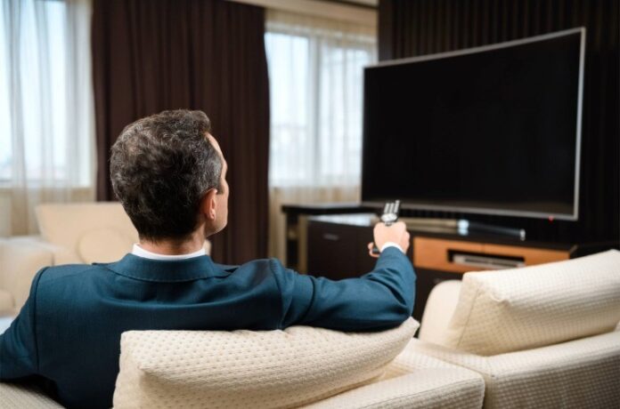 AdobeStock_176504648-hotel-TV-stock