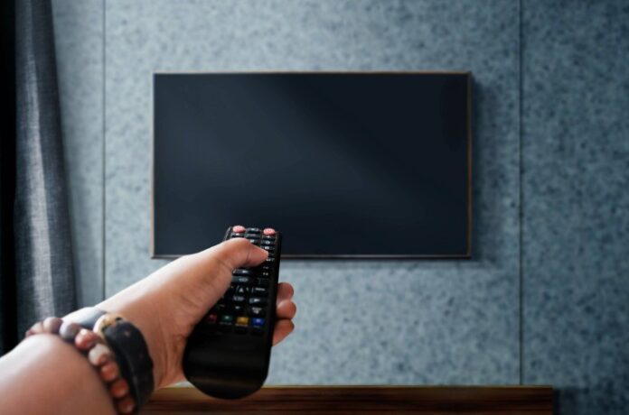 AdobeStock_246949368-hotel-TV-stock