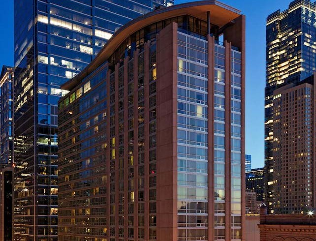 JLL Arranges Refinancing for Dual-Brand Hotel Portfolio in Chicago