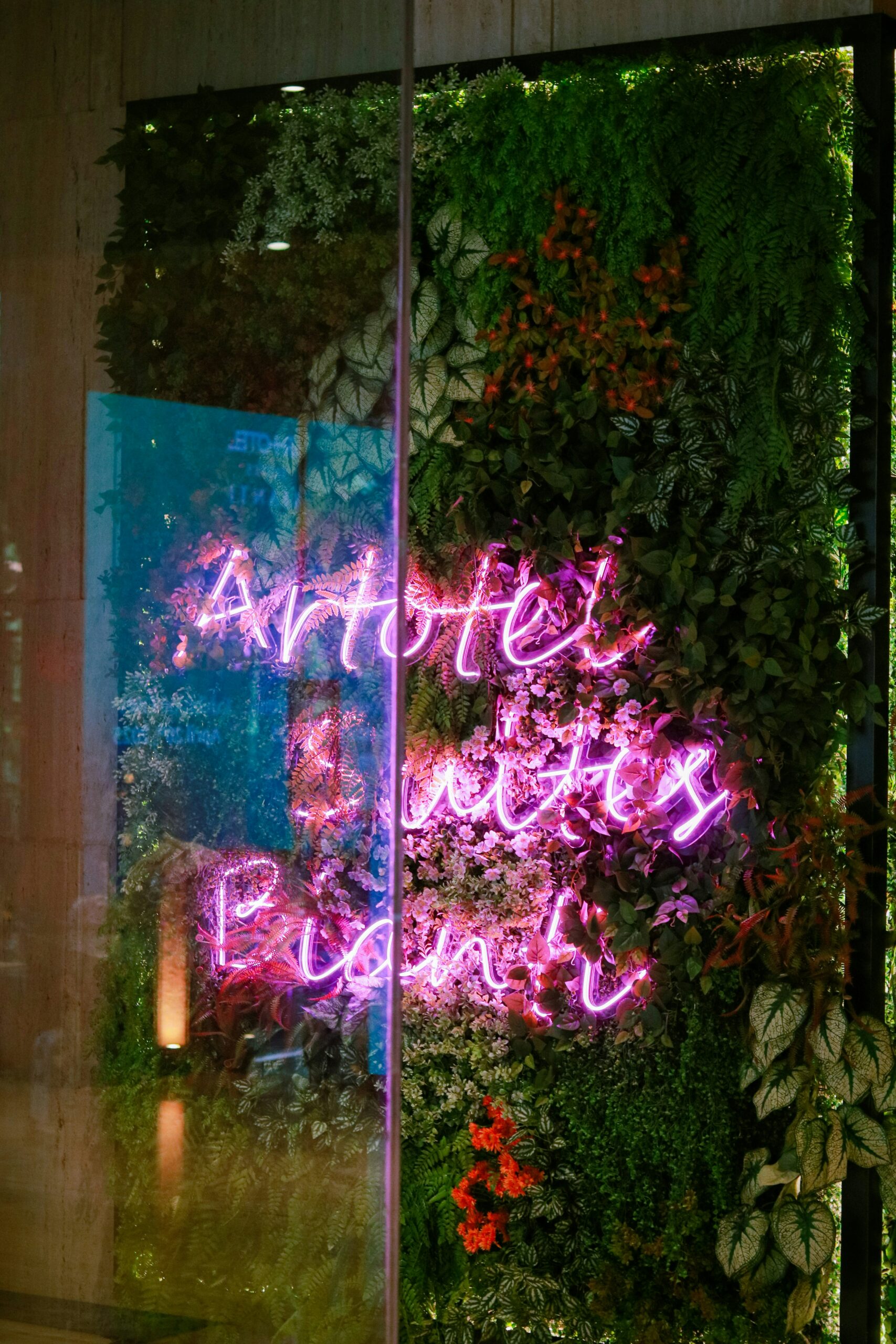 Four Seasons Hotel Milano Unveils Two New Suites, Created by Designer Pierre-Yves Rochon: The Spectacular Presidential Suite and the Contemporary Designer Suite