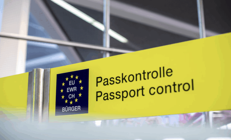 UK government tightens immigration rules