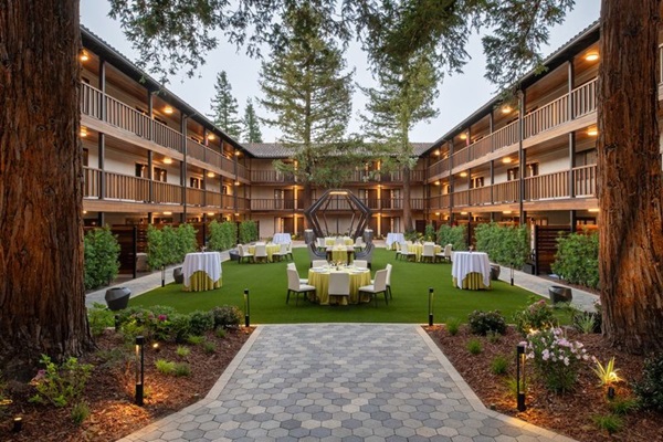 One of Hilton’s newest Curio hotels, in Napa Valley, now taking reservations