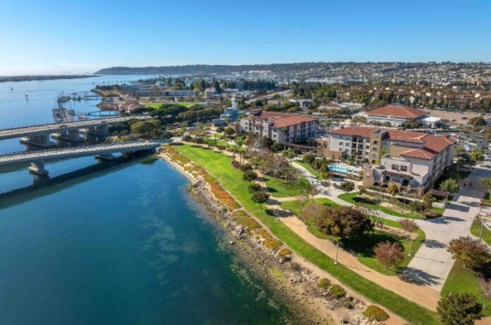 JLL Arranges Refinancing for Dual-Branded Hotel Portfolio