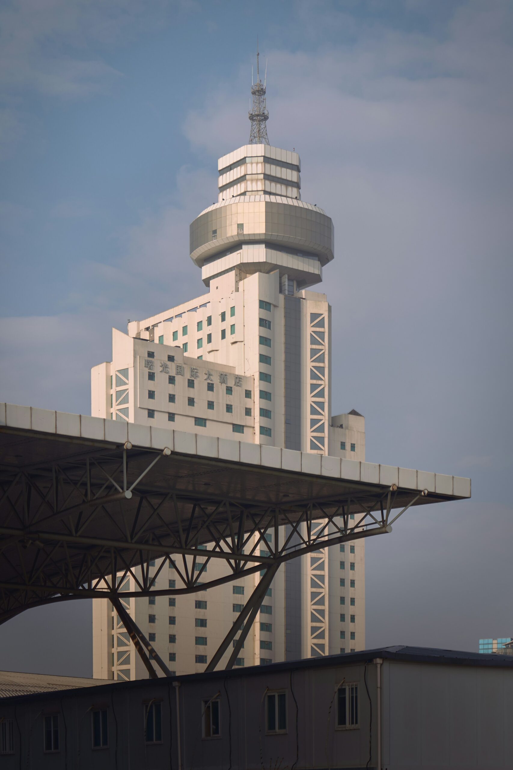 Google Tests New Hotel Search Layout in Europe, Potentially Altering Traffic Sources for Hotels