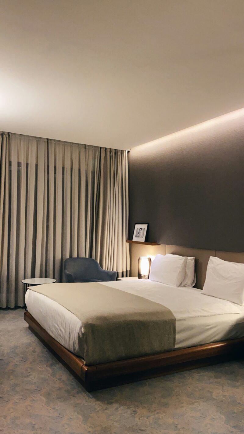 UAE Luxury Hotel Rates Drop as Low as $369 Amid Iran Conflict, Compared to Higher July Prices