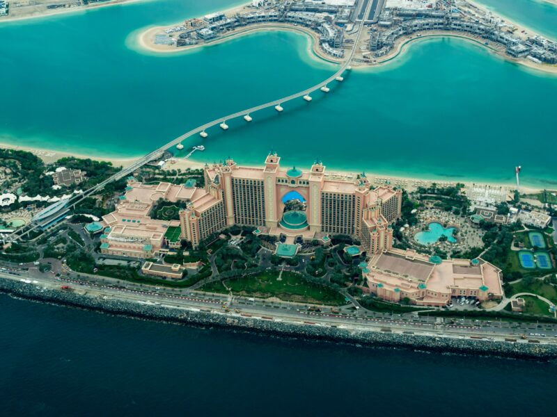 Seven Dubai Hotels Close Nearly 2,000 Rooms for Renovations Amid Occupancy Drop Due to Iran War Impact