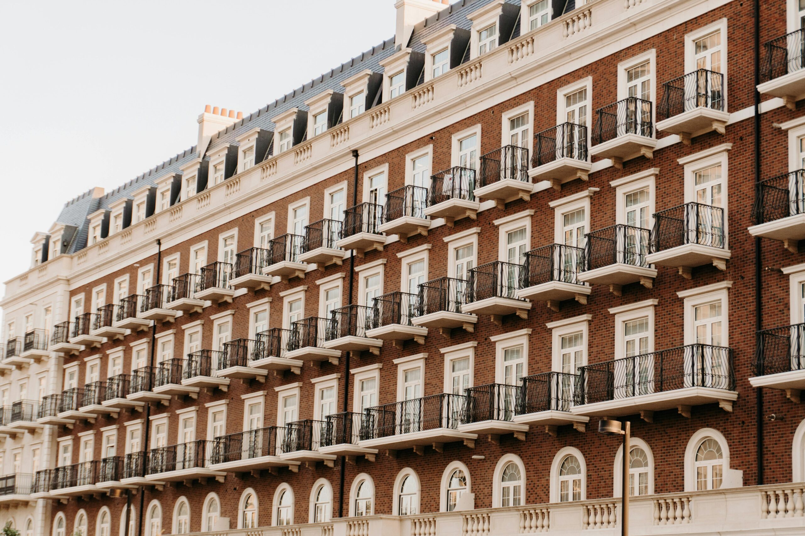 Marriott, Hilton, and Hyatt Achieve $10 Billion Profits While US Hotel Owners Face Financial Pressure