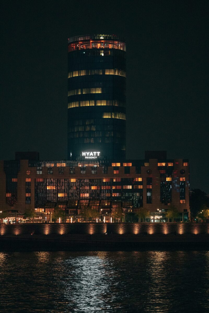 JLL Arranges $103.5 Million Financing for Hyatt Regency Ontario Repositioning with Tax-Exempt Bonds