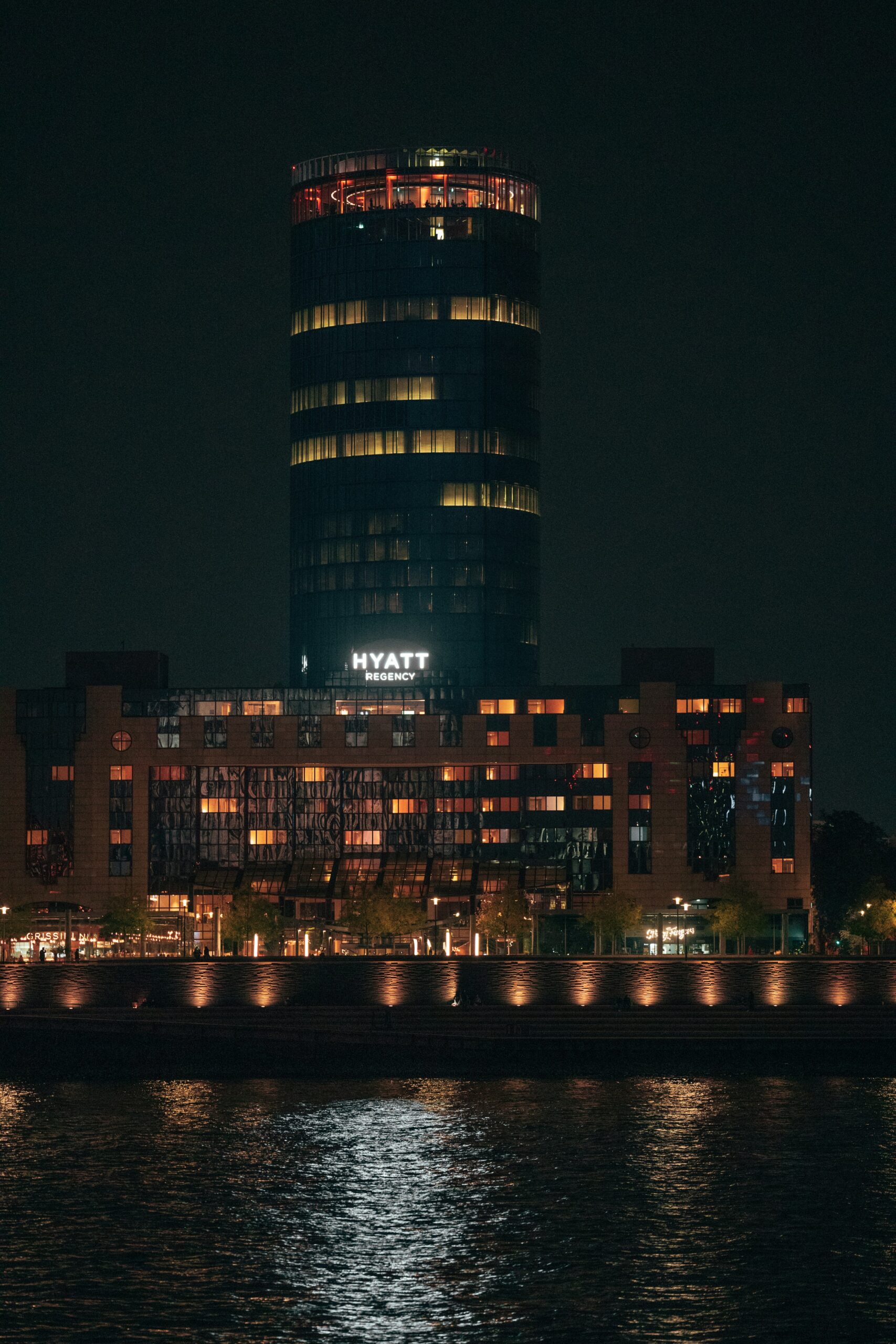 JLL Arranges $103.5 Million Financing for Hyatt Regency Ontario Repositioning with Tax-Exempt Bonds