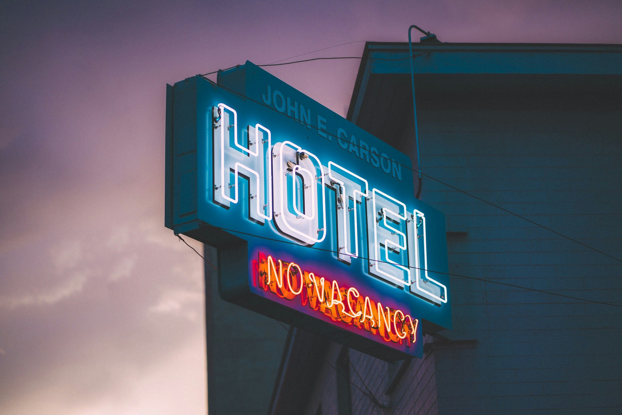 Industry Experts Highlight Challenges of Outdated Hotel Property Management Systems and Urge Modernization