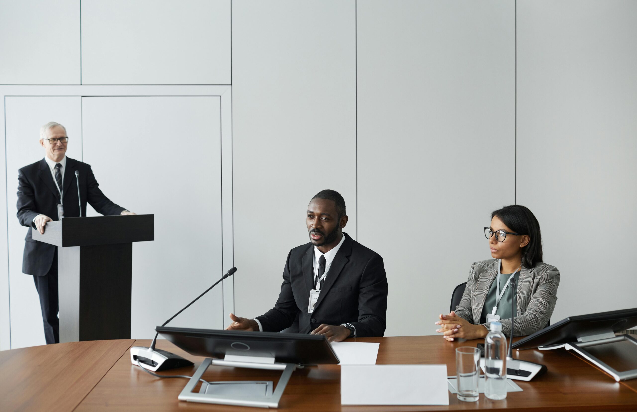 Hôtel de Crillon Hosts Rosewood Academy Alumni Event on AI's Role in Leadership and Professional Growth