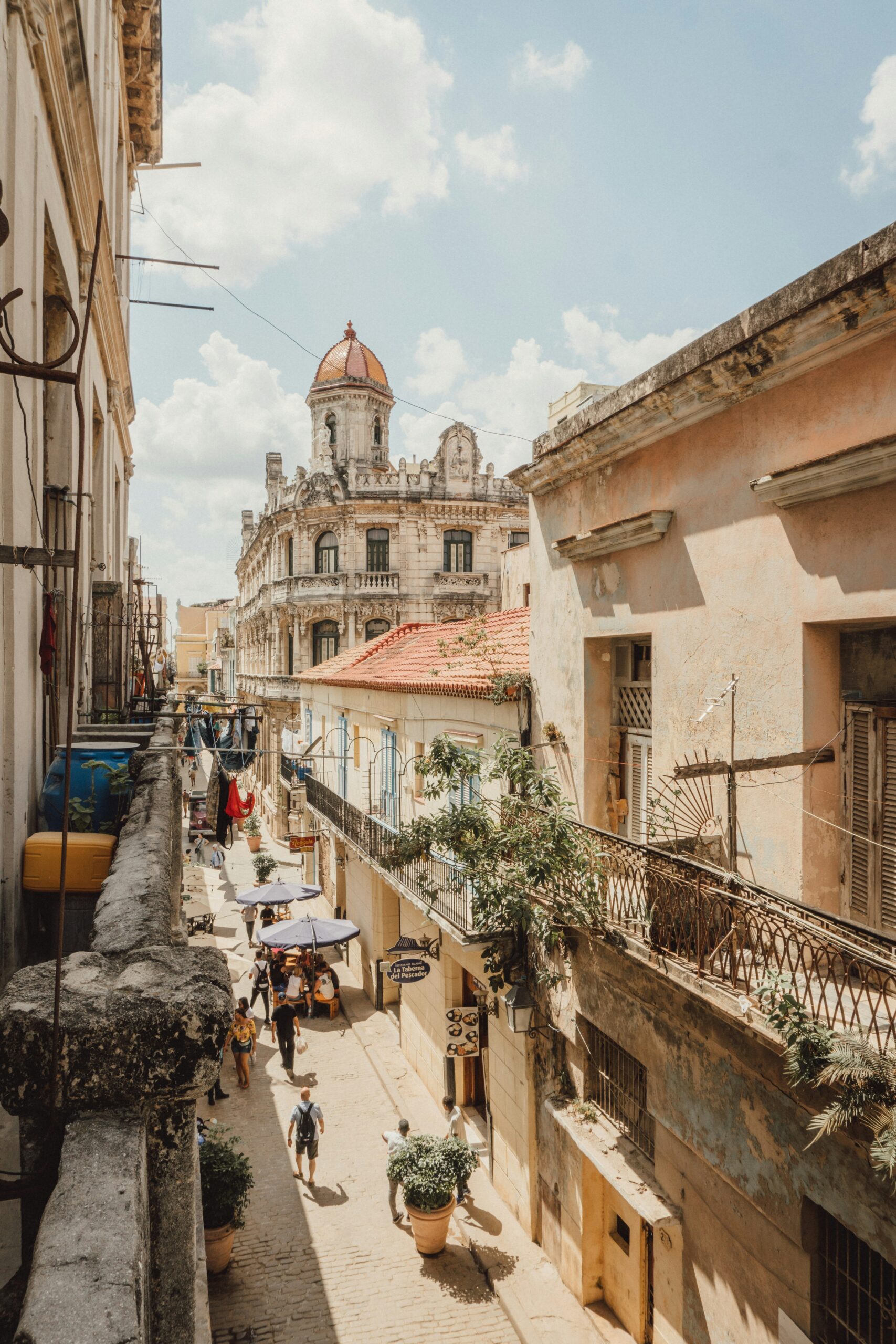 Meliá Hotels International Halts Services at 15 Cuban Hotels Due to Operational and Security Concerns