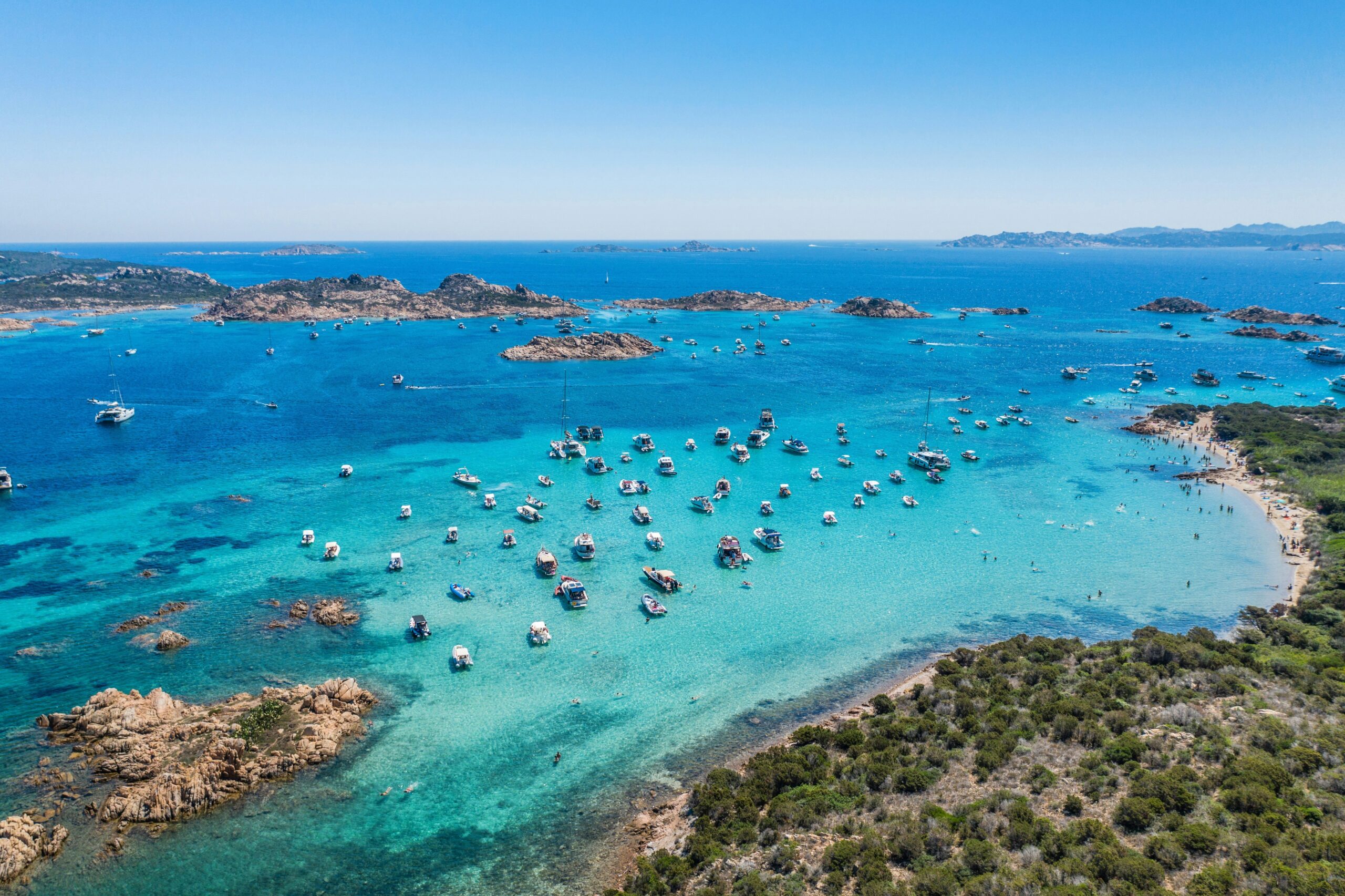W Sardinia by Marriott Bonvoy Opens in Poltu Quatu, Blending Elegance and Playful Energy