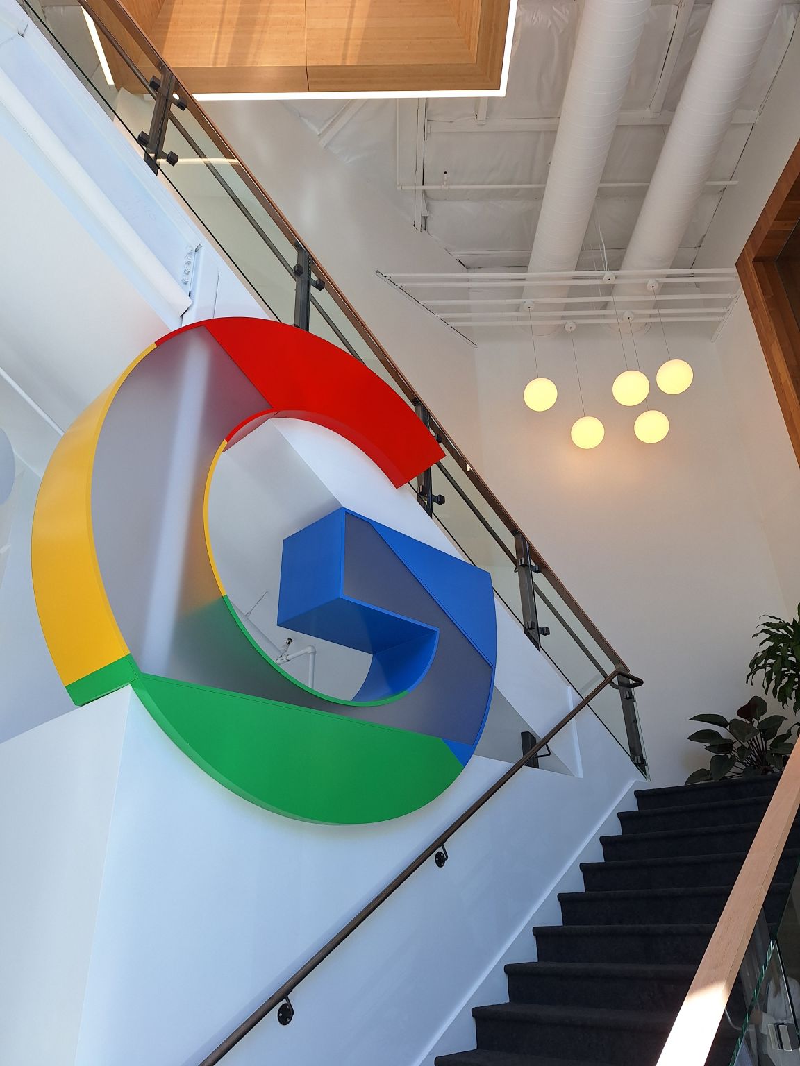 Amadeus and Google Highlight AI's Influence on Travel, with 25 Million Hours of Travel Videos Watched Daily
