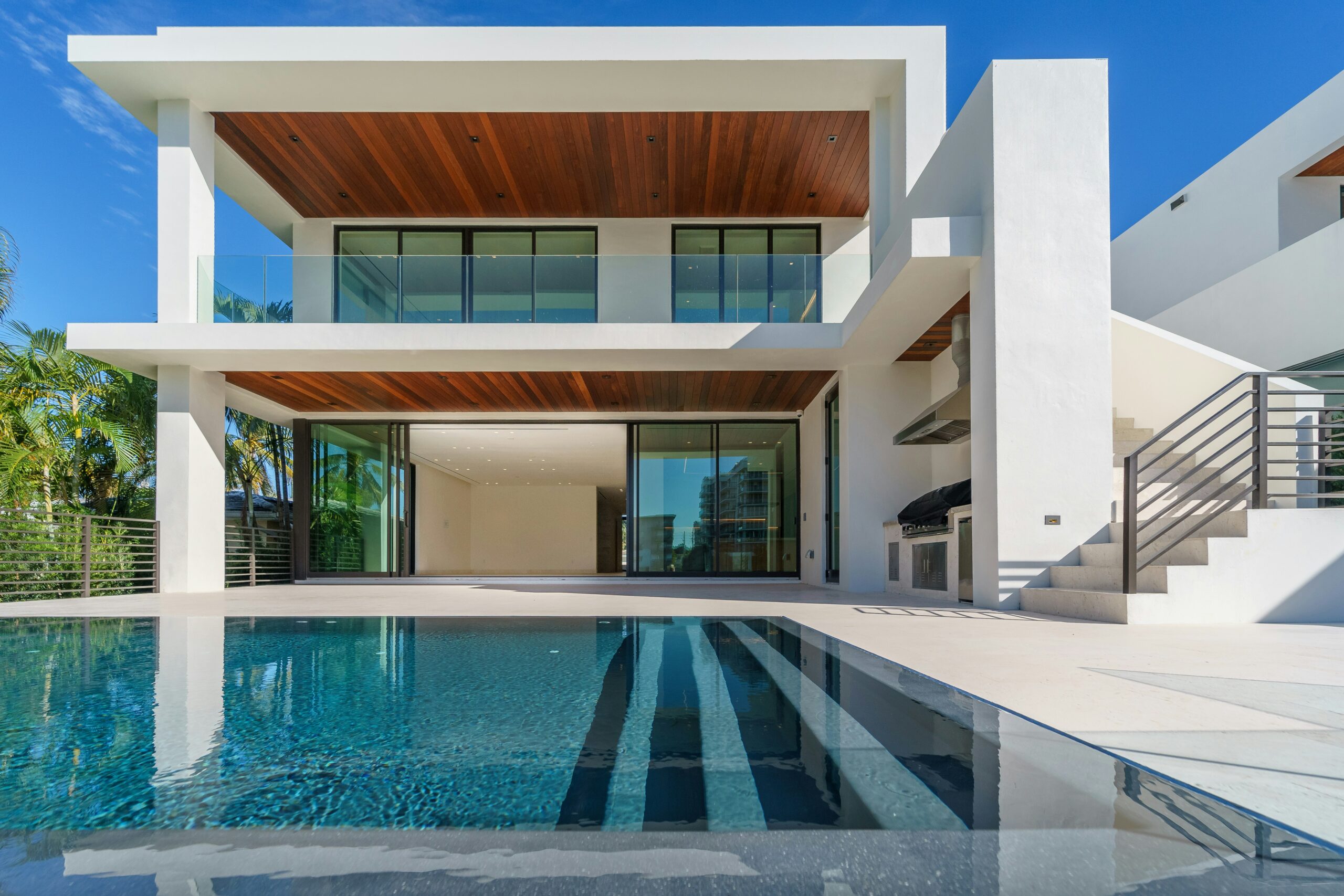 Nocturne Luxury Villas Acquires Jayne's Luxury Rentals, Expanding into Canada with Over 300 High-End Properties