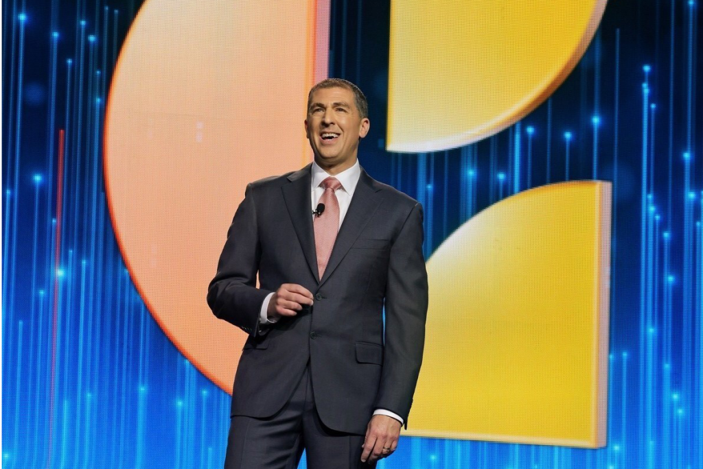 Dominic Dragisich Appointed Permanent CEO of Choice Hotels Amid Efforts to Boost Growth and RevPAR Performance