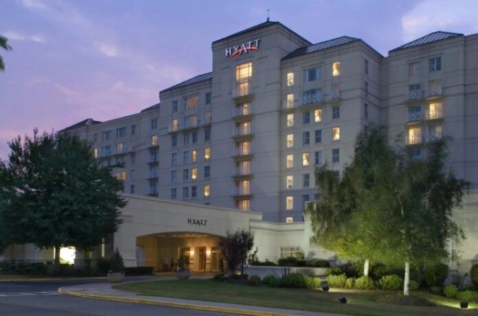 Hunter Advisors Announces Sale of Hyatt Regency Long Island