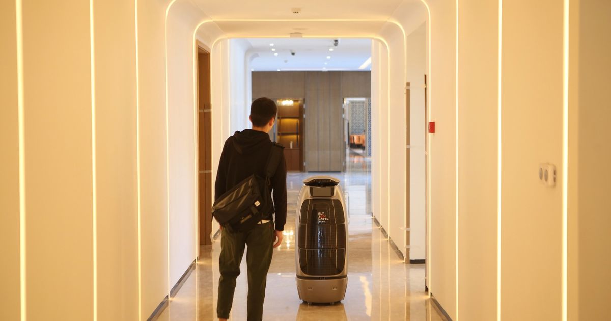 Deloitte Survey: 43% of High-Income U.S. Travelers Use Generative AI for Trip Planning by 2026