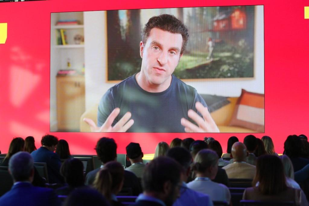 Airbnb CEO on Hotels, Cars, and Flights: ‘I Had to Get Over My Ideology’ | Dennis Schaal