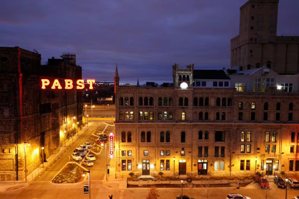 Aimbridge Hospitality takes over Wisc. three-pack