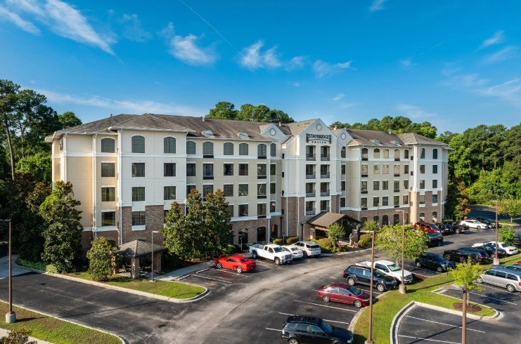 Marcus & Millichap Completes Sale of 93-Room Staybridge Suites in North Charleston, Attracting Over 12 Offers
