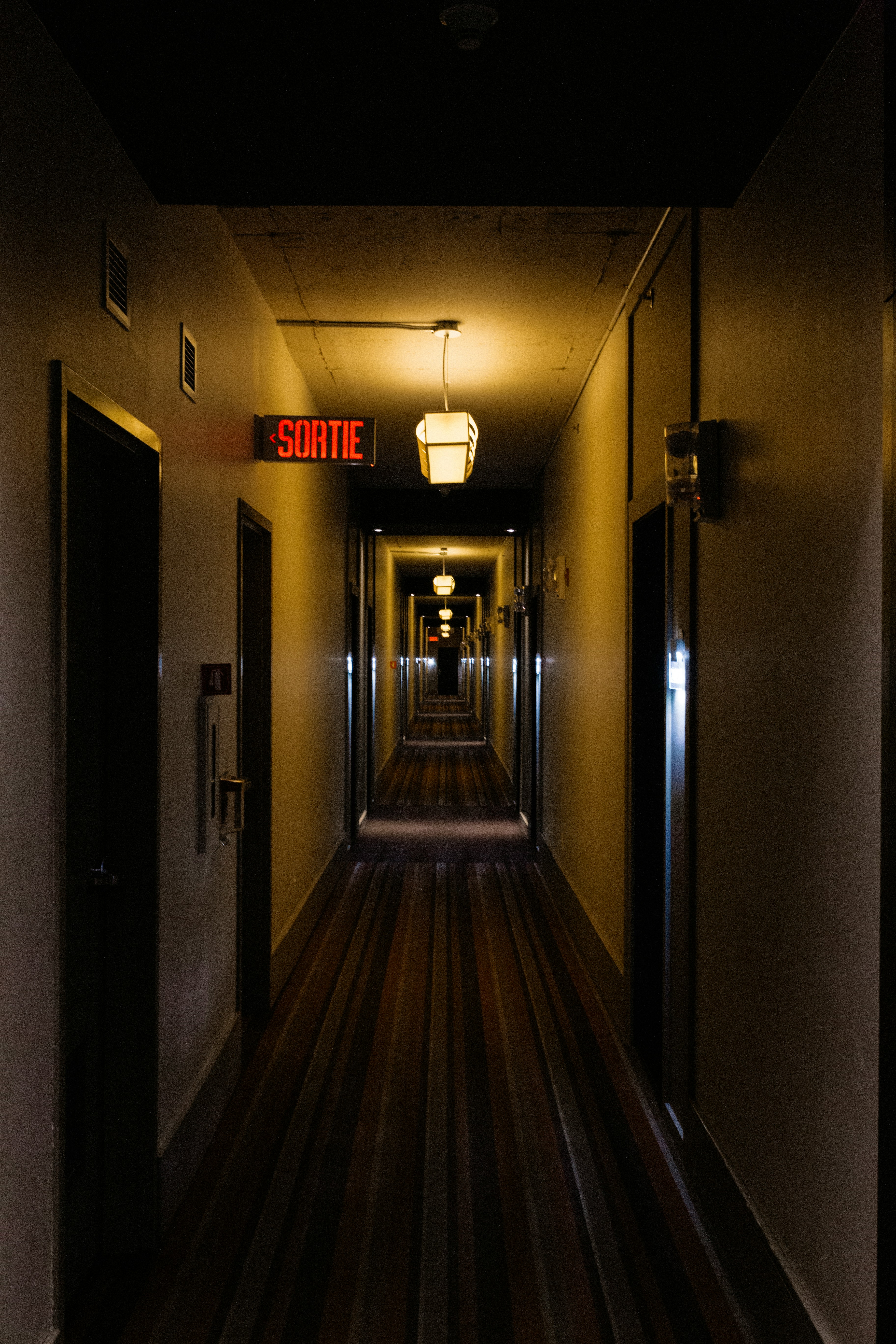 Boutique Hotels Offer Personalized Experiences and Cultural Connections, Competing with Chain Hotels Through Unique Design and Local Touch