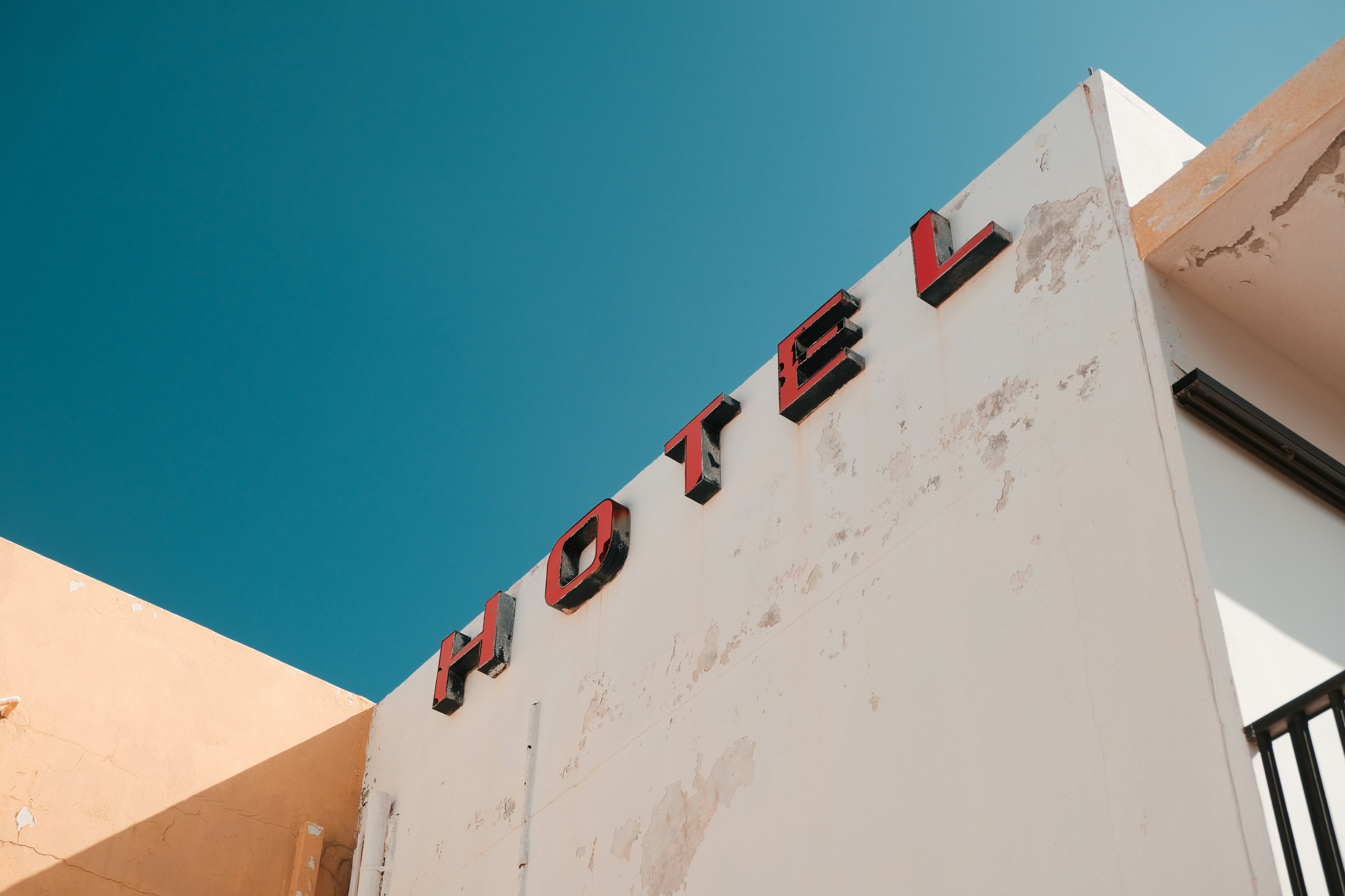 Non-Room Revenue in Hotels Grows 35% in 2026, Driven by AI and Enhanced Guest Experience Offerings