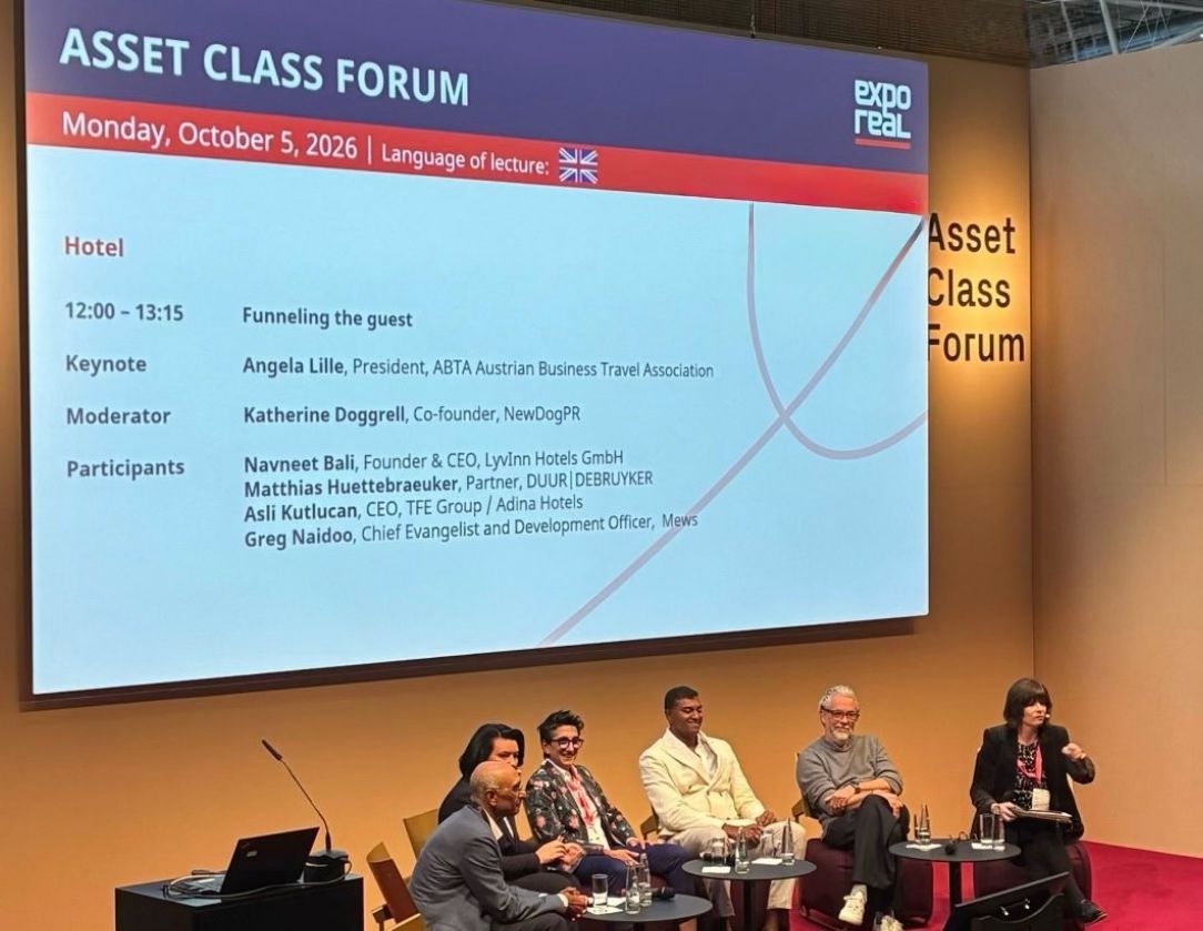 AI Panel at Expo Real Discusses Impact on Hotel Industry: Differentiation Key as AI Alters Guest Experience