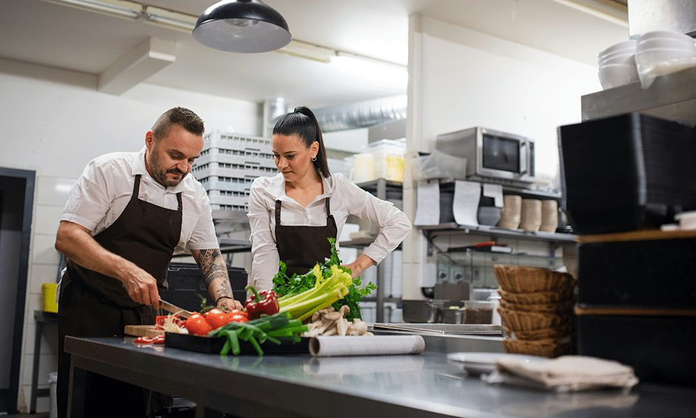 Guide Explains Practical Functions of Chef Uniform Elements for Safe and Efficient Kitchen Operations