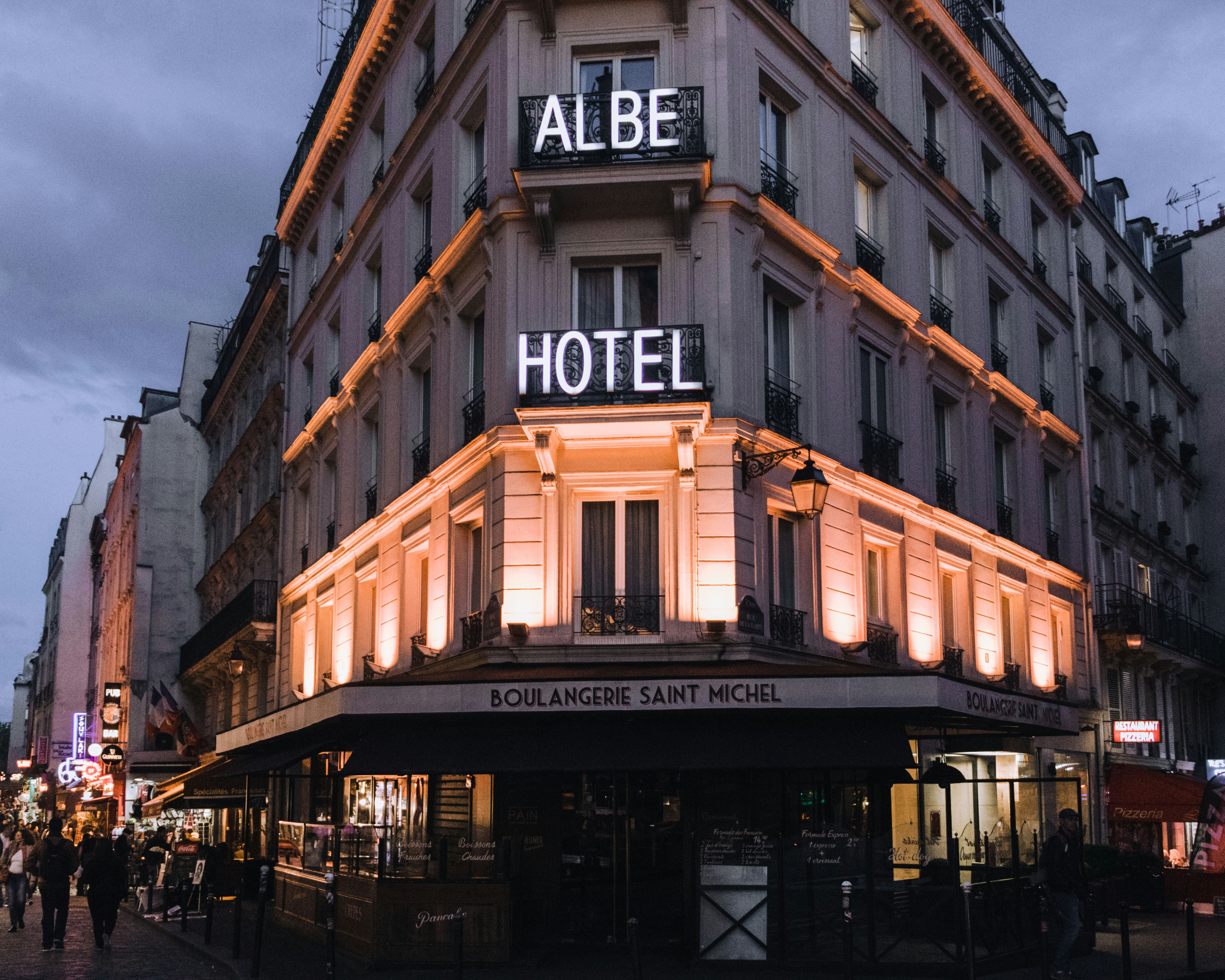 Influence Society's SOCIETIES Report Highlights AI's Impact on Hotel Marketing and Brand Distinctiveness in 2026