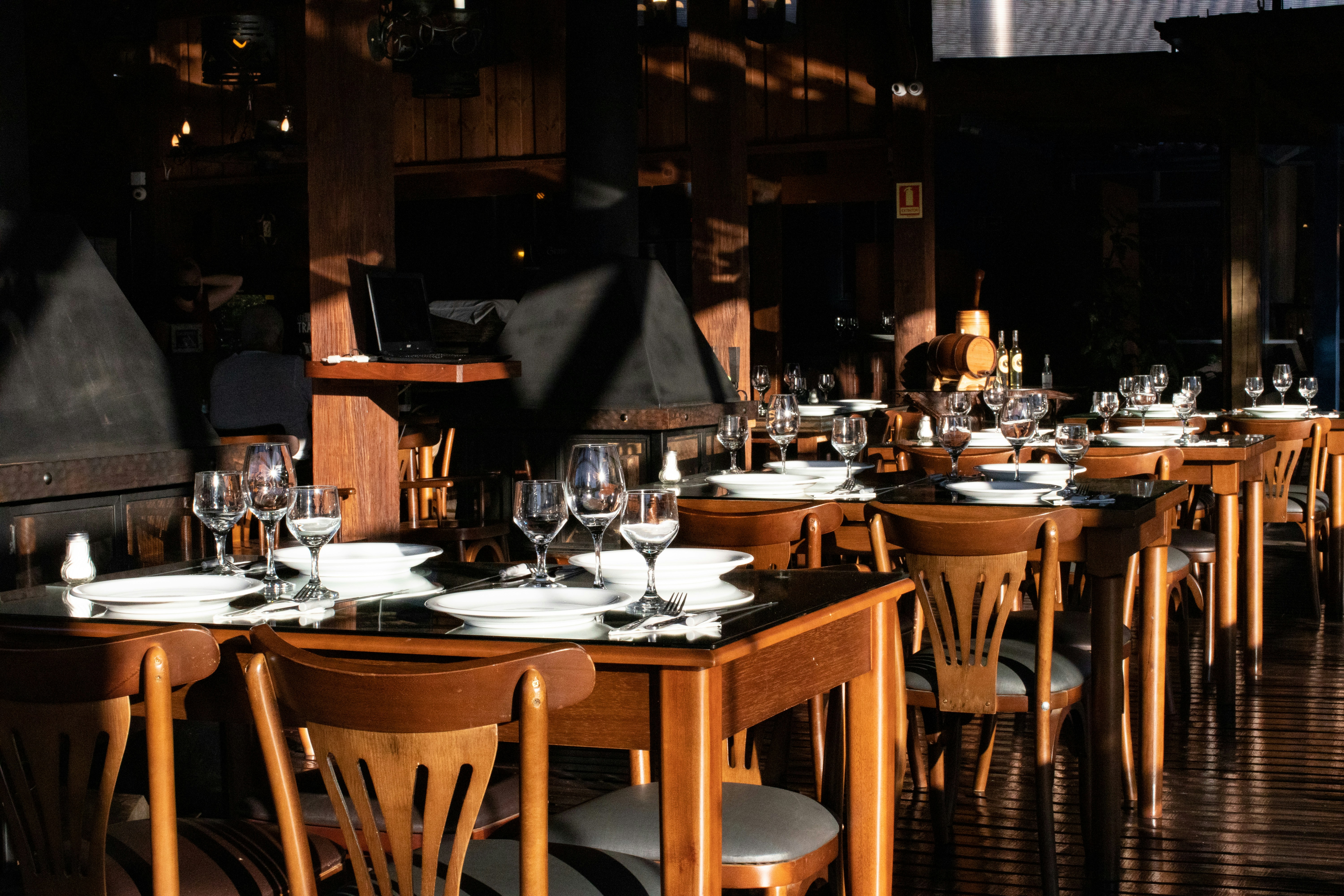 Hotels Can Boost Food and Beverage Revenues by Enhancing Dining Experiences and Implementing Innovative Strategies